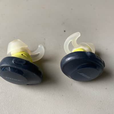 Bose Soundsport Free Wireless Headphones image 4
