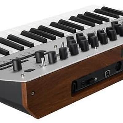 Korg Minilogue - Analog, Four Voice, Programmable Polyphonic Synth [Three Wave Music] image 5