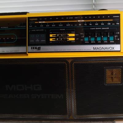 1988 Vintage Magnavox D8300 D-8300 22' x 11' Large Boombox Dual Cassette AM/FM Stereo AUX 5-Way Speakers Portable or AC Excellent image 13