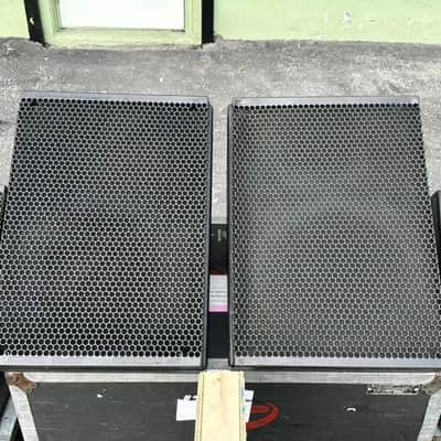 Meyer Sound UM-1P 12" Powered Stage Monitor Speaker (PAIR) w/ Road Case.T.H.S image 10