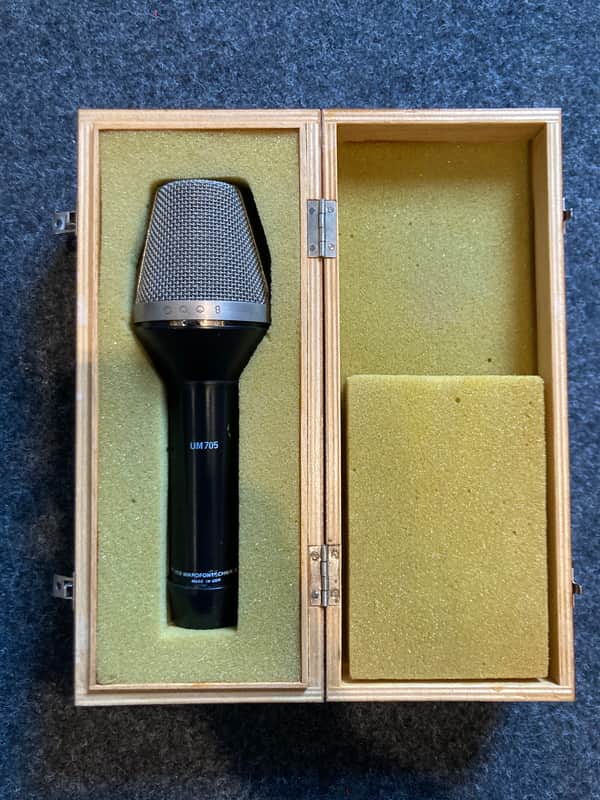 Microtech Gefell UM705 multipattern microphone - DDR U89i TLM170 Neumann RFZ UM70 image 1