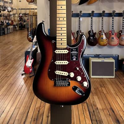 Fender American Professional II Stratocaster – 3 Color Sunburst w/Maple image 1