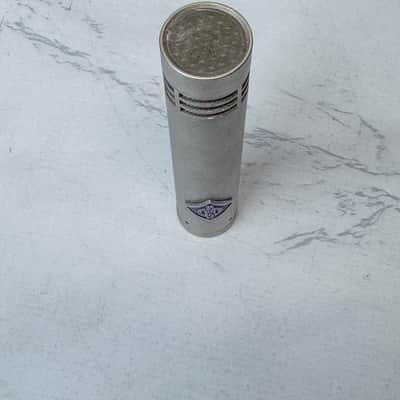 Neumann KM 84 Small Diaphragm Cardioid Condenser Microphone image 4