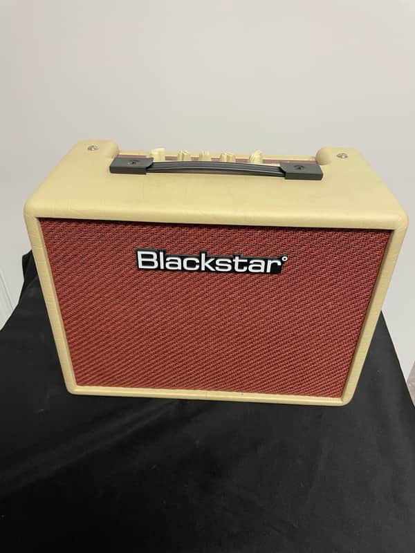 Blackstar Debut 15E 15-Watt 2x3" Guitar Combo - Cream image 1