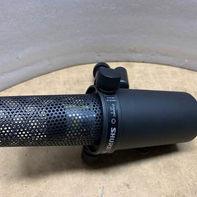 SHURE SM7B, SM 7B MICROPHONE W/ WINDSCREEN- EXCELLENT! MAKE OFFER! image 5
