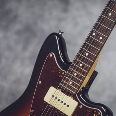 Fender Jazzmaster American Performer 3 Tone Sunburst 2021 image 15