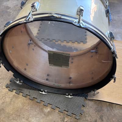 Ludwig Virgin 3 ply 70’s Silver Silk Bass Drum image 4