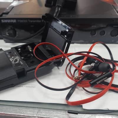 Shure PSM300 IN EAR SYSTEM J13 WITH 2 BODYPACKS AND BETRON IN EAR MONITORS - BLACK image 2