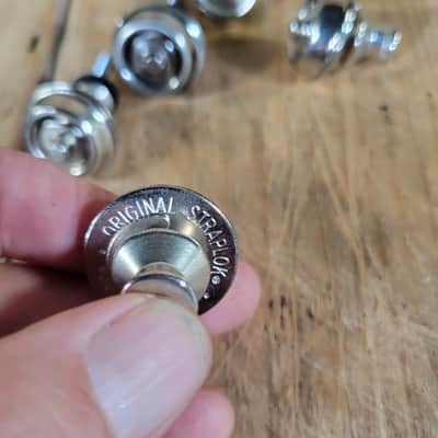 Dunlop Straplocks 3 pair, one pair w/ no screws - Nickel image 4