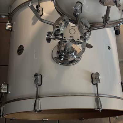 PDP PDCM1822KKBL Concept Maple Series 18x22" Bass Drum with Chrome Hardware 2010s - White image 3
