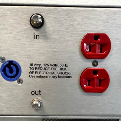 Audience AR12 Adept Response Ultra High Resolution Power Conditioner image 5