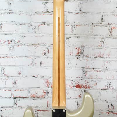 Fender - 1999 Standard Stratocaster Electric Guitar - w/Locking Tuners - Metallic Silver - x5824 - USED image 8