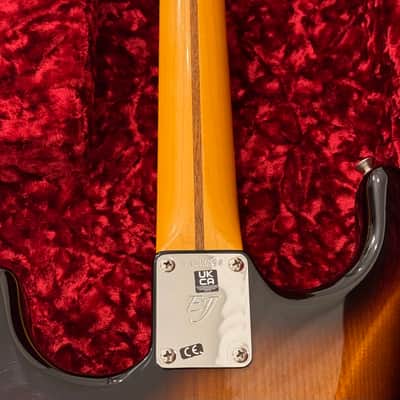 Fender Eric Johnson Signature '54 "Virginia" Stratocaster 2020 - Present - 2-Color Sunburst image 4