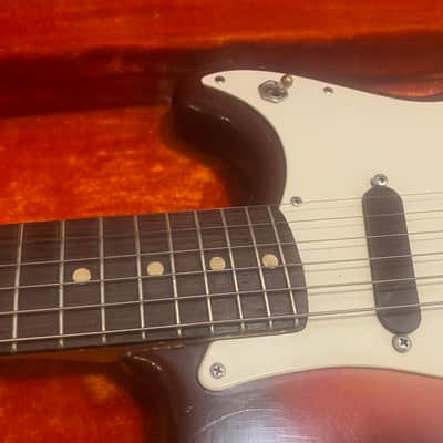 Fender Duo-Sonic 1963 Sunburst with OHSC image 6