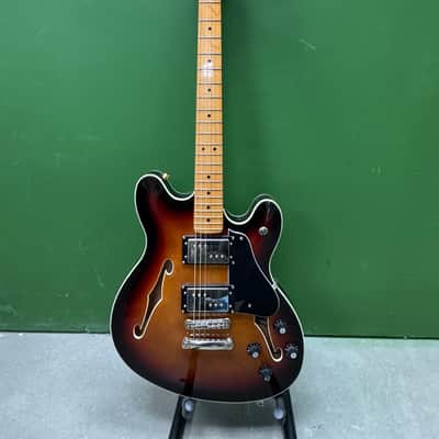 Squier Classic Vibe Starcaster 2019 - Present - 3-Tone Sunburst image 1