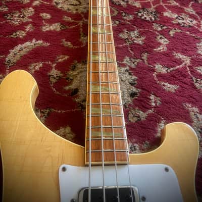 1979 RICKENBACKER 4001 BASS IN MAPLEGLO FINISH WITH ORIGINAL CASE image 5