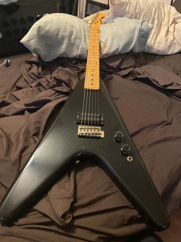 Kramer  Vanguard  81/82 - Black strathead image 1