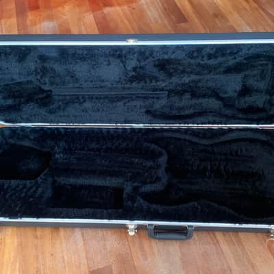 Estuche rígido para guitarra eléctrica image 2