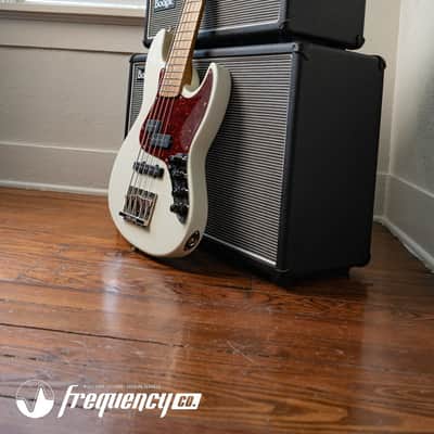 Gregg Guitars PJ5 Bass in Olympic White with an Chambered Ash Body and Roasted Flamed Maple Neck image 21