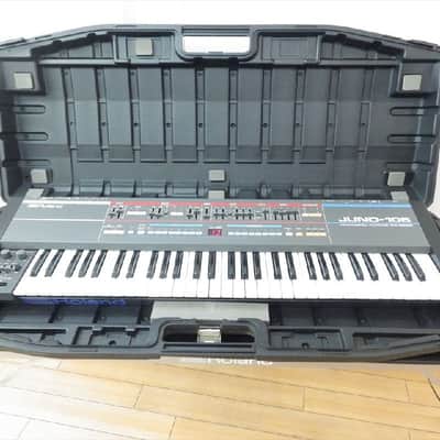 Roland Juno 106 - 6 New Voice Chips Included! + original case image 4