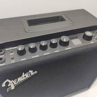 Fender Mustang LT25 25-Watt 1x8" Digital Modeling Guitar Combo 2019 - Present - Black Bild 3