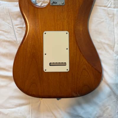 Fender FSR American Special Hand-Stained Stratocaster with Maple Fretboard 2012 - 2013 - Satin Honey Burst image 3