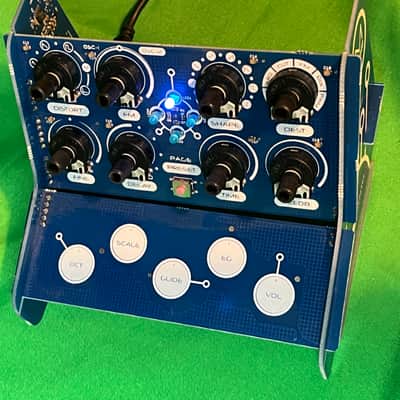 Modal Electronics CRAFTsynth Digital Monophonic Synthesizer Kit 2010s - Blue image 2
