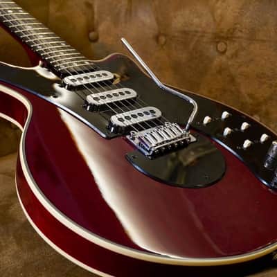 Brian May Guitars Brian May Guitars Rightone Strap BM Book Red Special Pack image 7