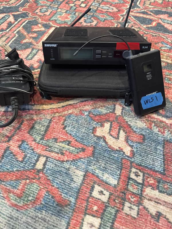 Shure Shure SLX4 G5 Wireless Receiver + SLX1 Bodypack Transmitter image 1