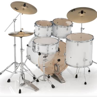 Pearl Export 5-Piece Drum Set - 22" Bass Drum PURE WHITE image 3
