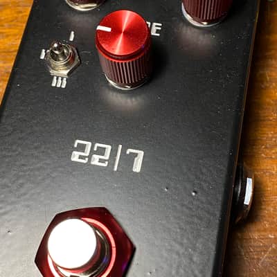Super-Freq 22/7 MOSFET Big Muff 2021 Black Powder coat milled image 2