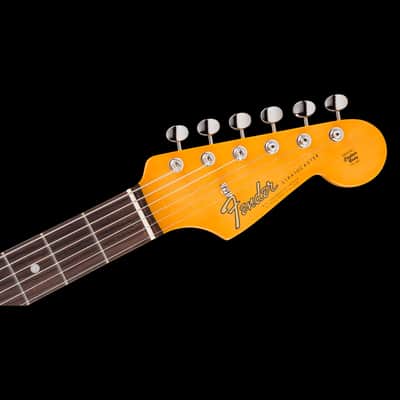 Fender American Vintage II 1965 Stratocaster Sonic Blue With Case image 4