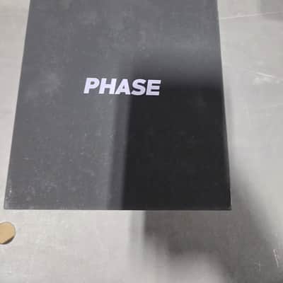 Phase PHASE-ESSENTIAL Wireless DJ Controller System for DVS(2 Remotes) - B-Stock image 2