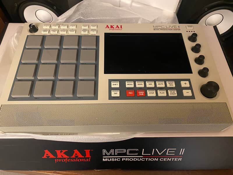 Akai MPC Live 2 Retro edition image 1