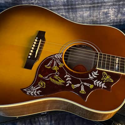NEW ! 2024 Gibson Custom Shop Hummingbird Modern Koa - Honey Burst Finish - 4.8 lbs - Authorized Dealer - Ultra RARE! - G02548 image 3