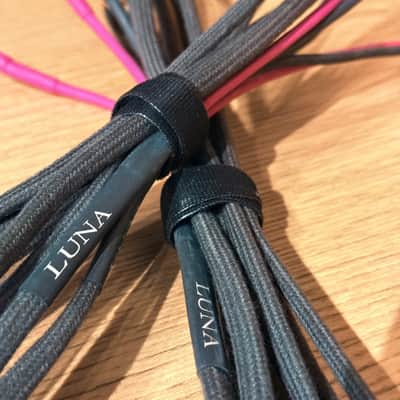 Luna Gris Speaker Cables (8.5 ft. - PAIR) - grey image 4
