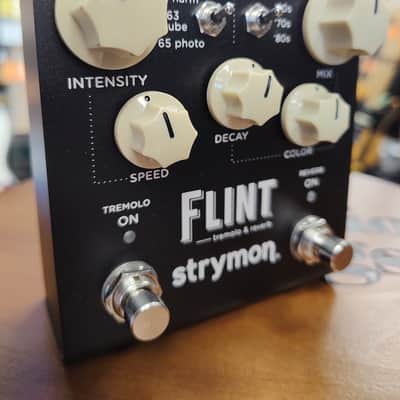 Strymon Flint - Tremolo & Reverb Pedal - Flint Grey image 1