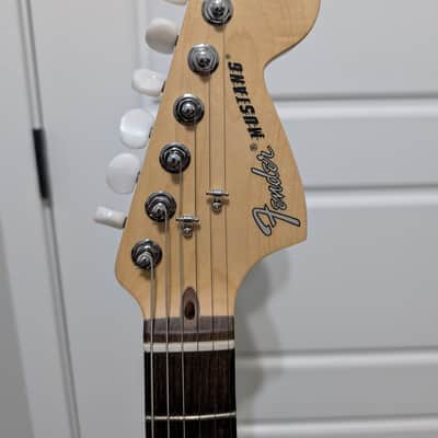 Fender American Performer Mustang with Rosewood Fretboard 2018 - Present Vintage White image 4