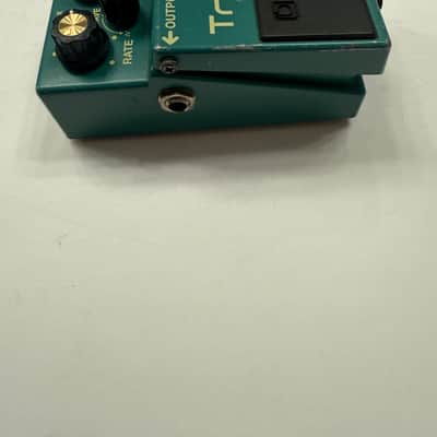 Boss Roland TR-2 Tremolo Guitar Effect Pedal image 3