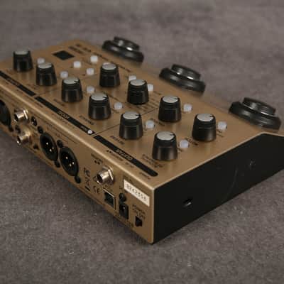 Boss VE-8 Acoustic Singer Guitar Pedal - 2nd Hand (165659) image 3