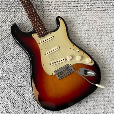 Fender Road Worn '60s Stratocaster with Rosewood Fretboard 2009 - 3-Color Sunburst