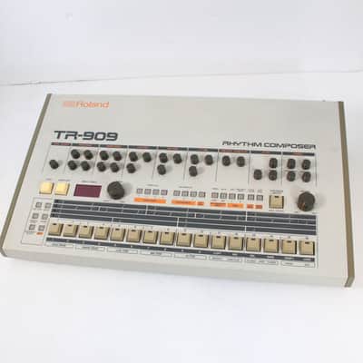 ROLAND TR-909 (Late Model) [392686] (03/23)