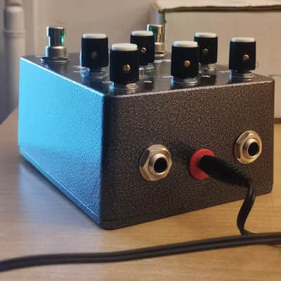 Lone Wolf Audio Iron Fist V3 fuzz image 18