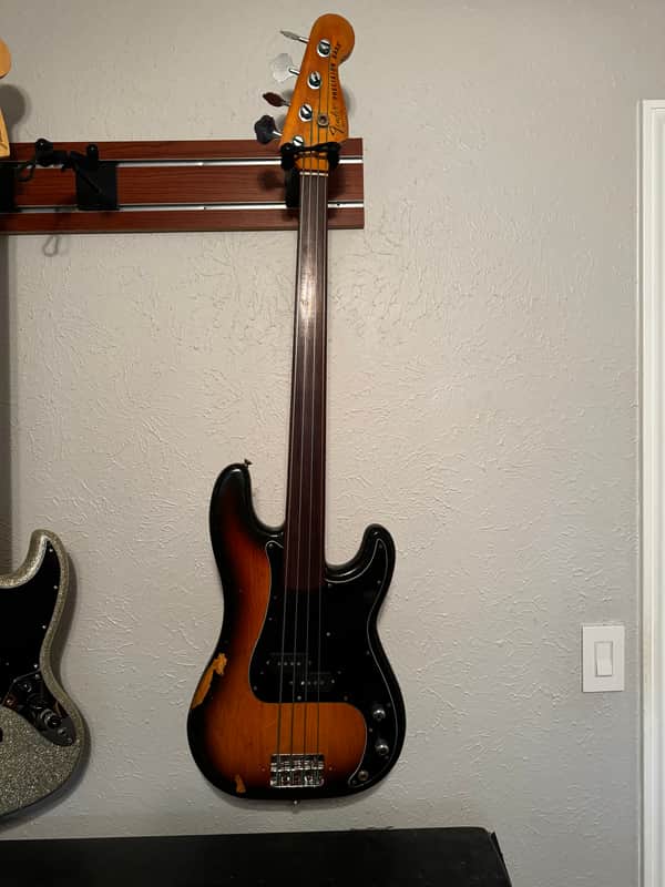 Fender P bass- fretless 1978 - Sunburst image 1