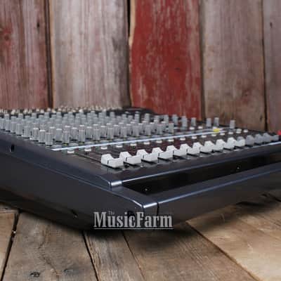 Yamaha EMX5000-12 12 Channel Powered Mixer 1000 Watt Mixing Console with Effects image 3