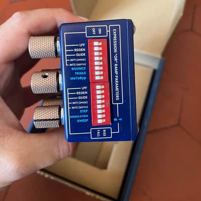 Chase Bliss Audio Thermae Analog Delay and Harmonizer 2018 - 2024 - Blue image 4