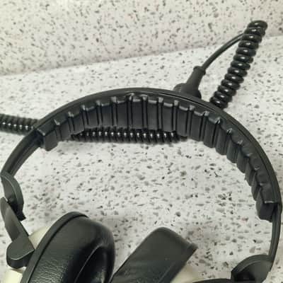 90s Vintage Headphones Sennheiser HD 200 image 14