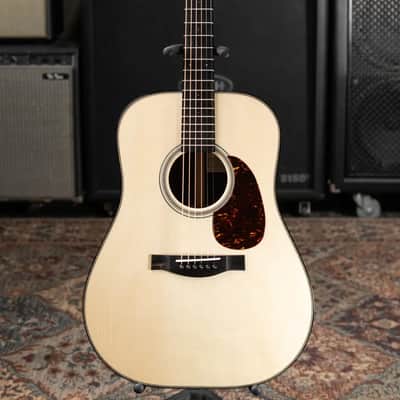 Santa Cruz Guitar Company D/Pre War Acoustic Guitar with Hardshell Case image 4