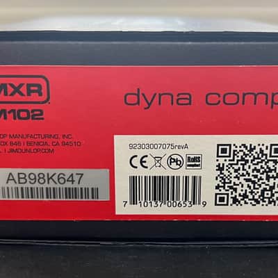 MXR M102 Dyna Comp 1995 - Present - Red image 4