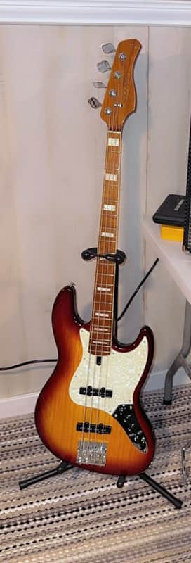 Sire Marcus miller v8 2025 - Gloss image 1